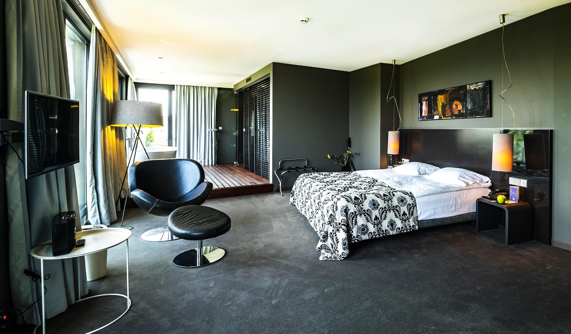 Modus Hotel Varna Ngoại thất bức ảnh