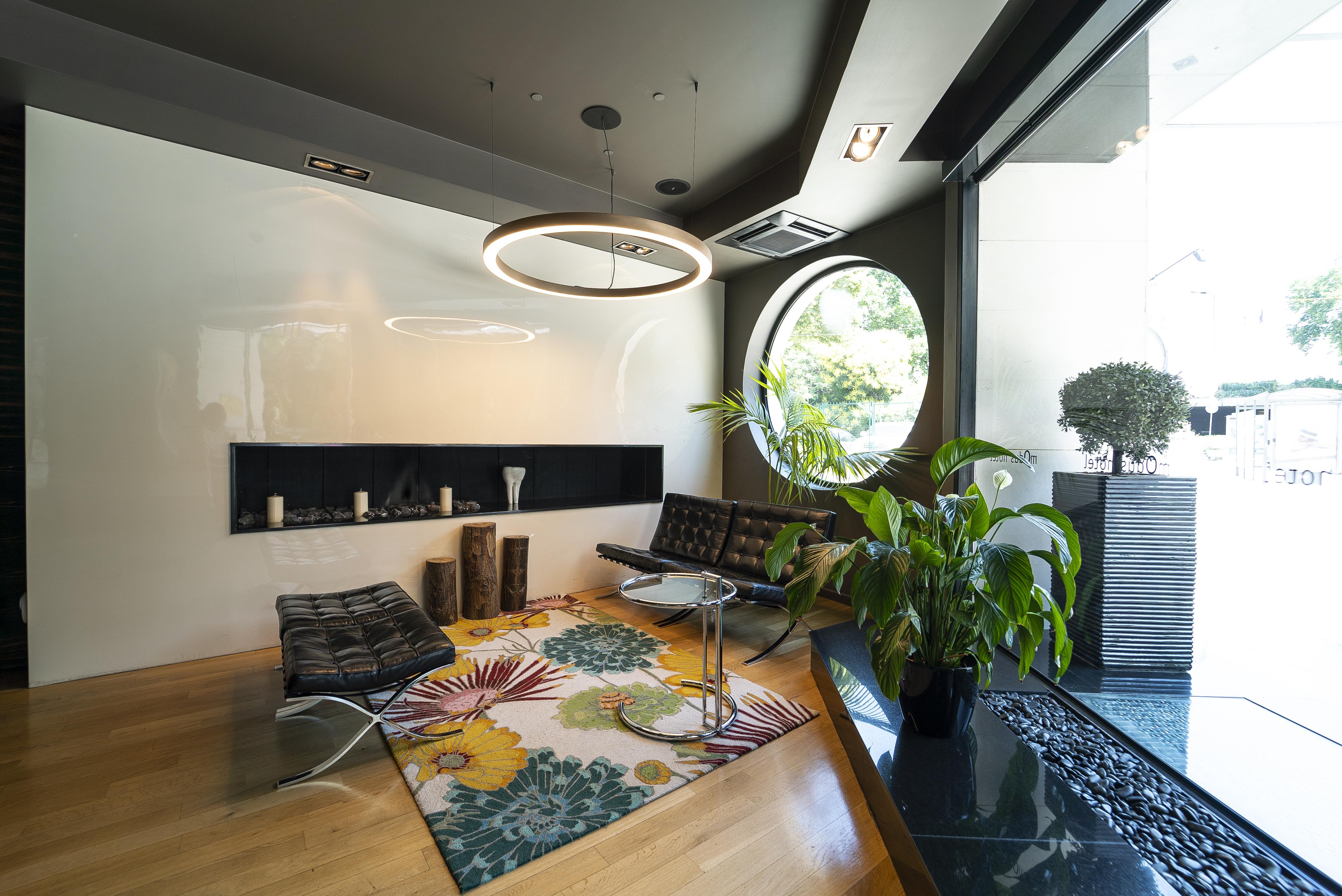 Modus Hotel Varna Ngoại thất bức ảnh